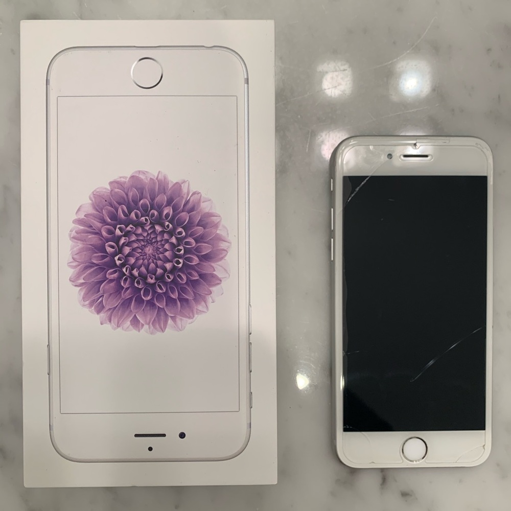 IPhone 6 64gb phone for parts!